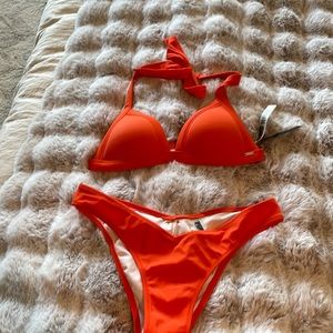 New with tags Victoria’s Secret bikini